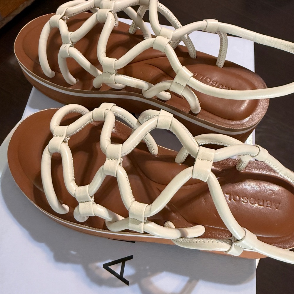 AEROSOLES Cream Strappy Platform Slide Sandals - Picture 4 of 8